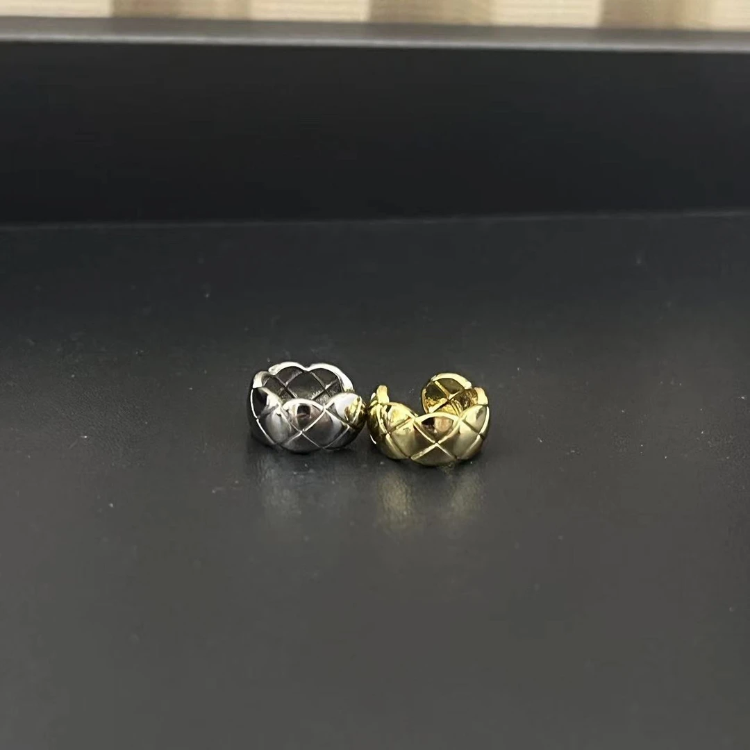 铜合金耳饰 铜合金小香风耳扣简约菱格耳夹耳饰独特小众设计高级