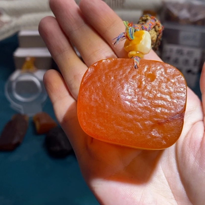 【闪购商品】未镶嵌琥珀珠宝奇石三*