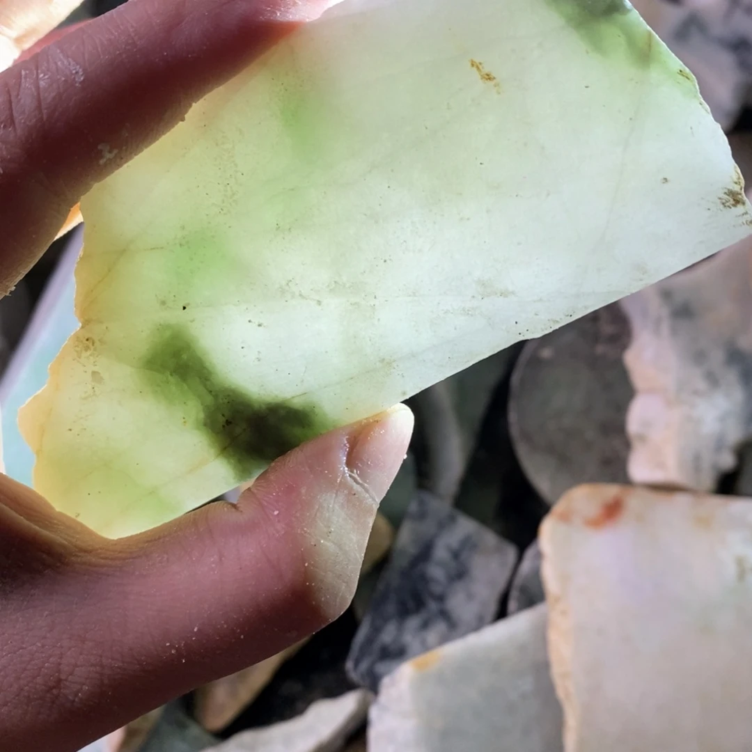 颈饰未镶嵌翡翠天然翡翠