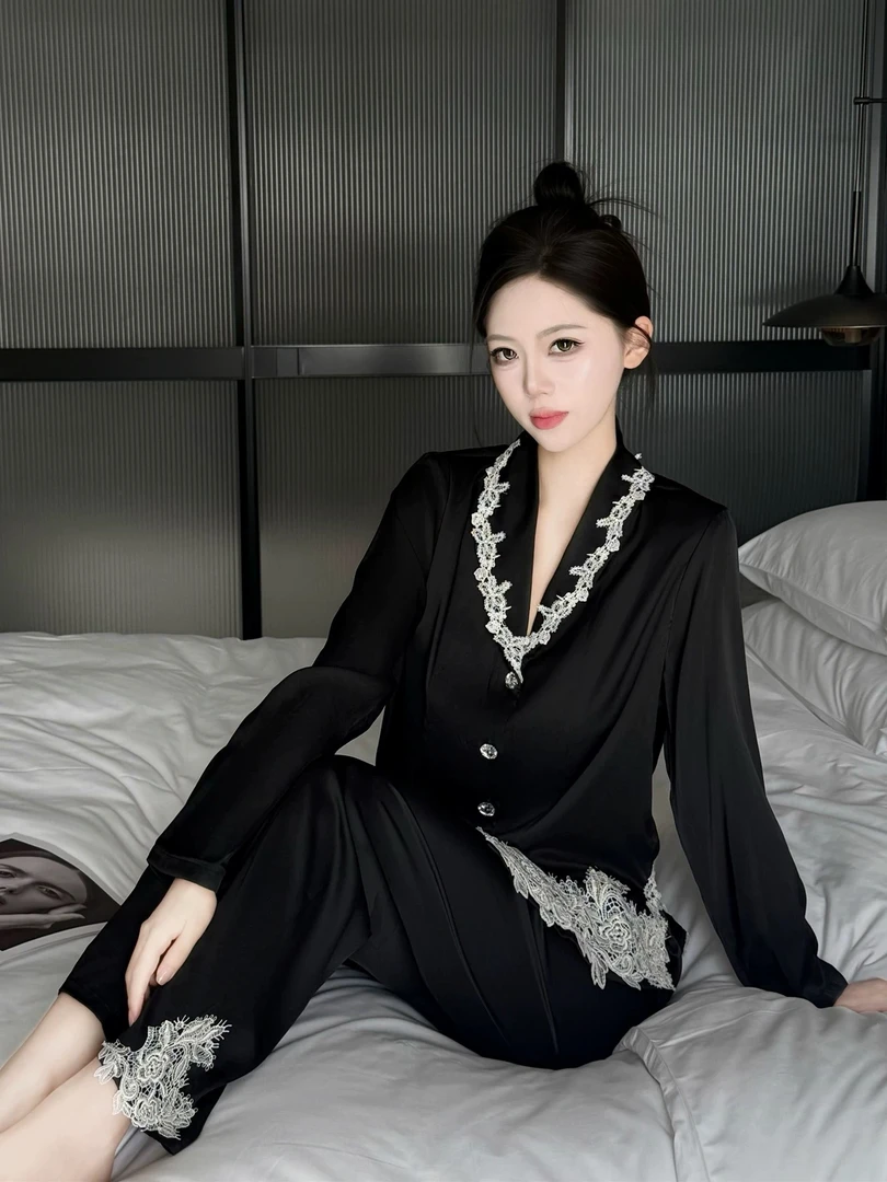 春秋冰丝新款软丝缎面睡衣女秋季黑色气质高级感女款家居服两件套