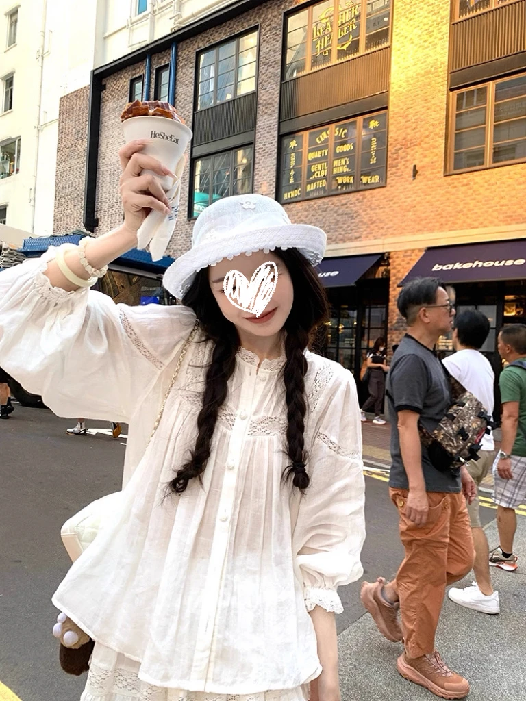 韩系蕾丝拼接宽松花边衬衫