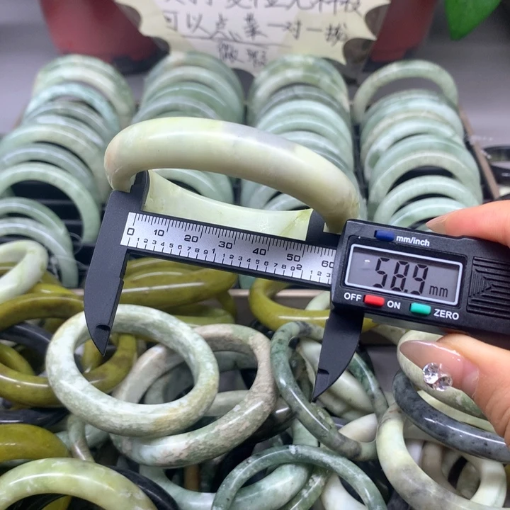 蛇纹石玉未镶嵌手镯19