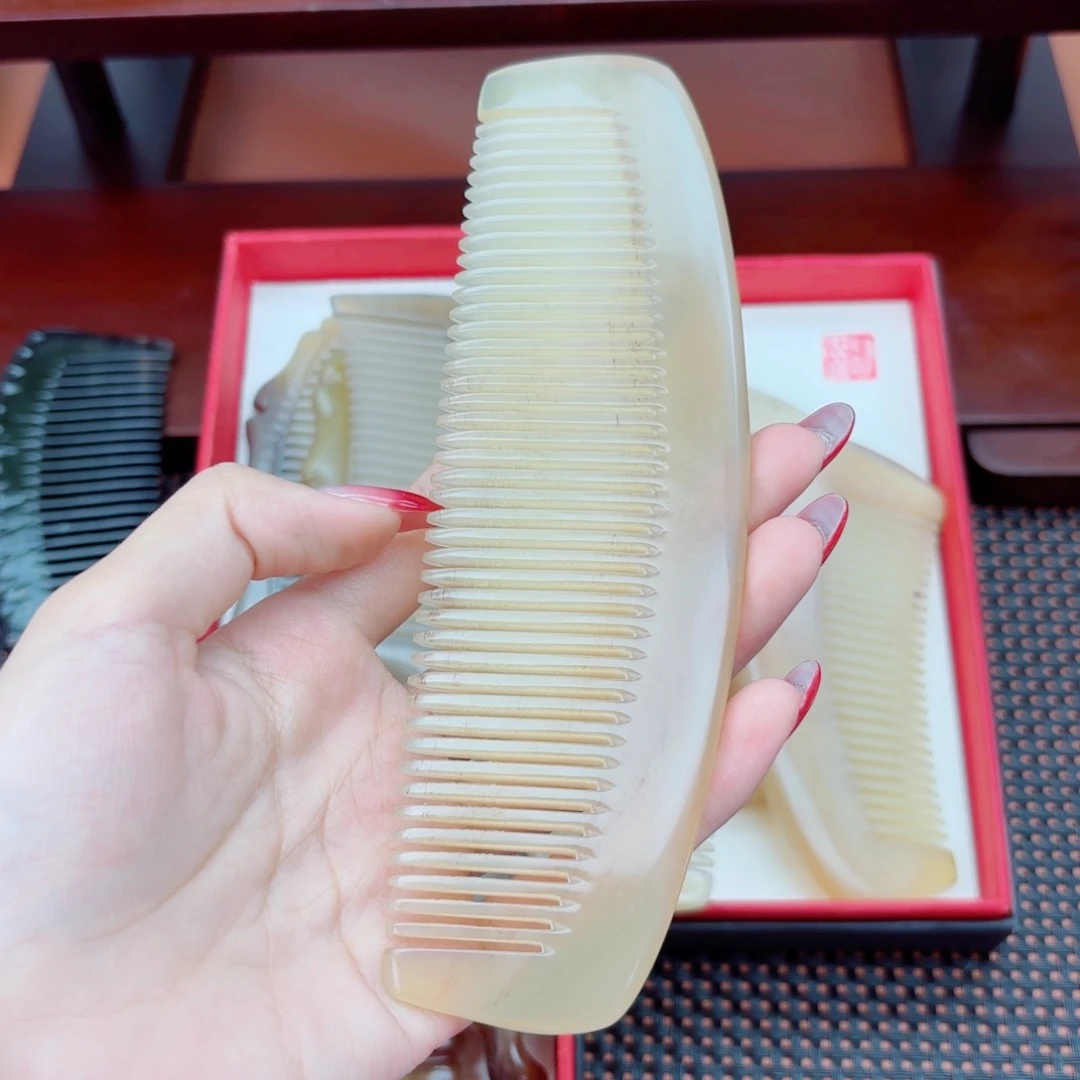 纯手工制作纯牛角梳子