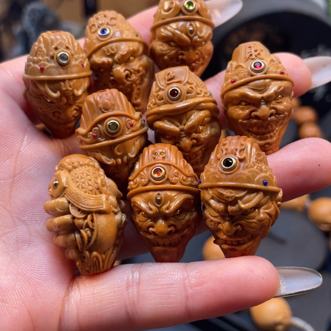 橄榄核吊坠邪财神橄榄核