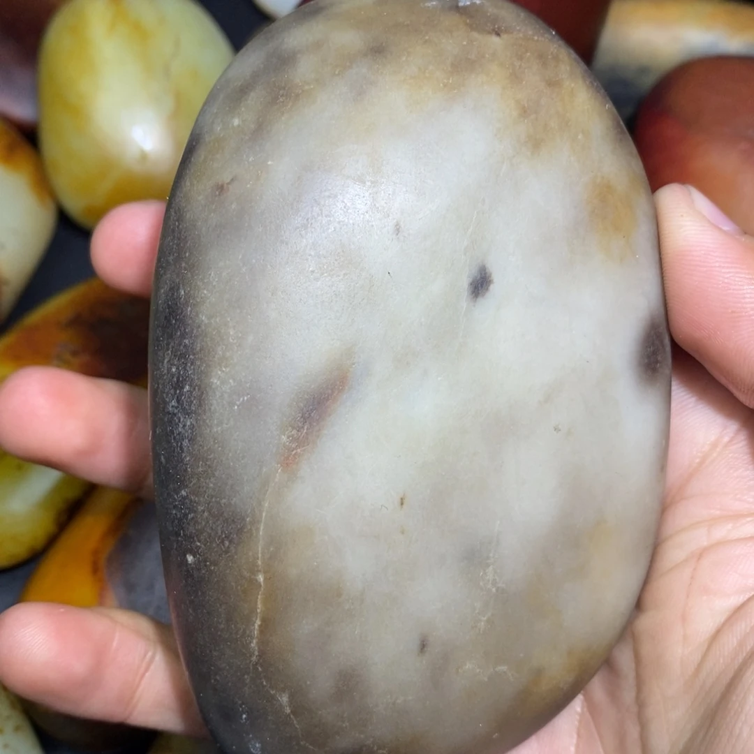 和田玉未镶嵌珠宝奇石