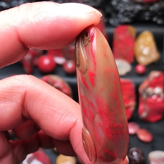 昌化石昌化鸡血石挂件