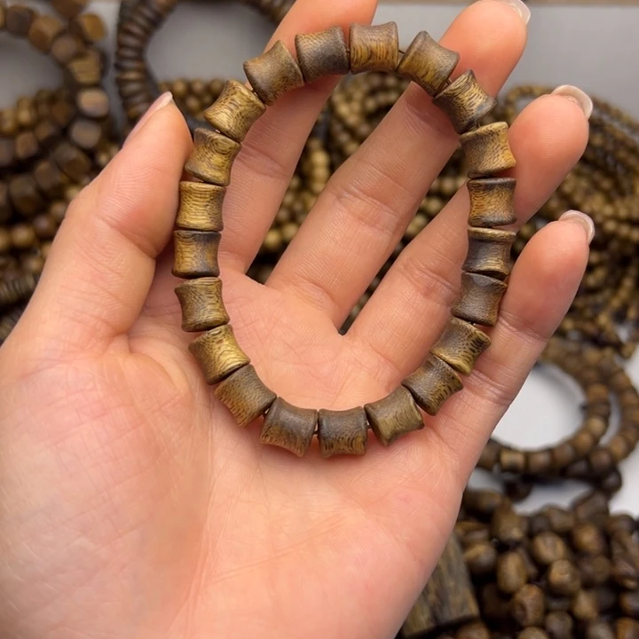 Z***.沉香沉香碎屑种植奇楠卡09，6克