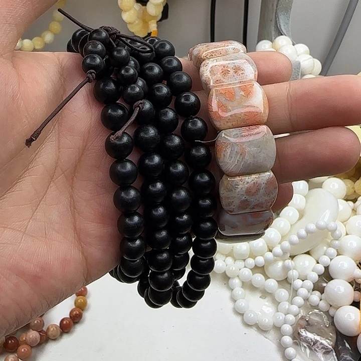 大果紫檀（缅甸花梨）珊瑚玉手牌12号