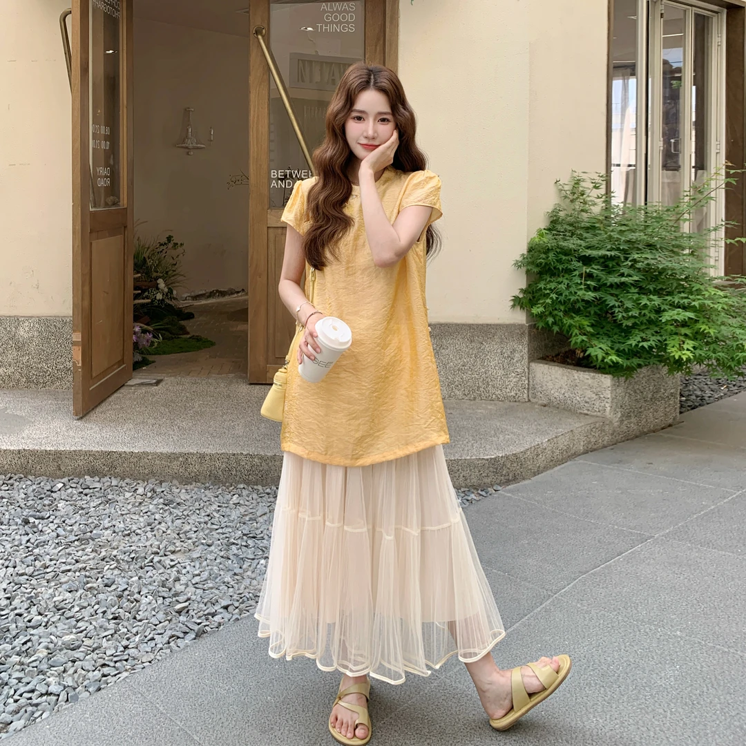 夏季ootd减龄穿搭套装裙女2025新温柔风短袖上衣网纱半身裙两件套