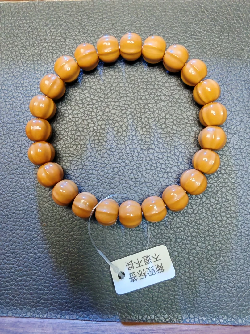 猴头鲨鱼鳍雕刻串10-11mm