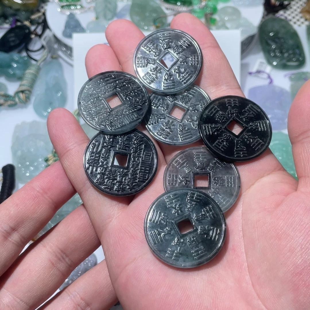 翡翠未镶嵌颈饰随机1