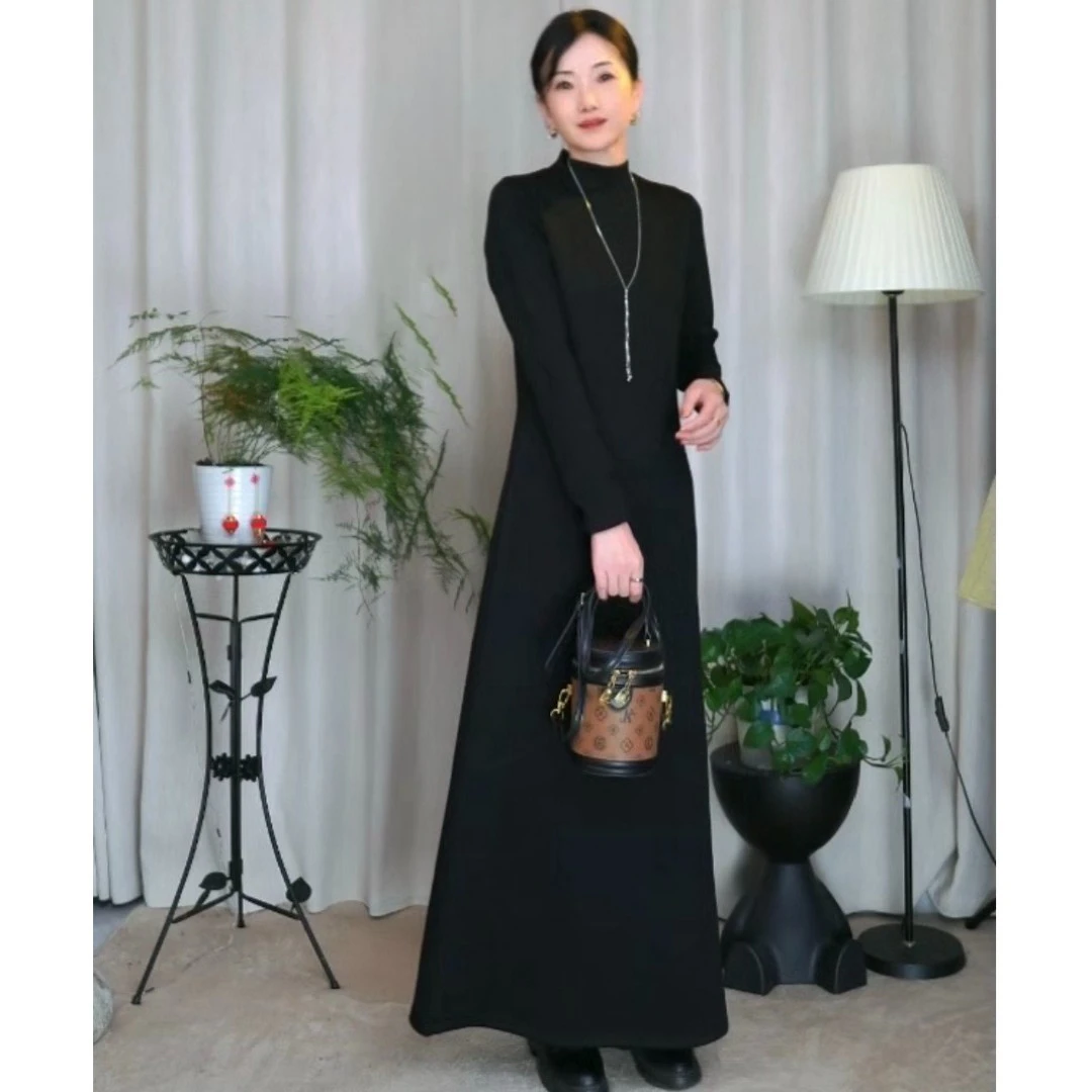 一件过冬加厚加绒打底A版加长版修身大码连衣裙