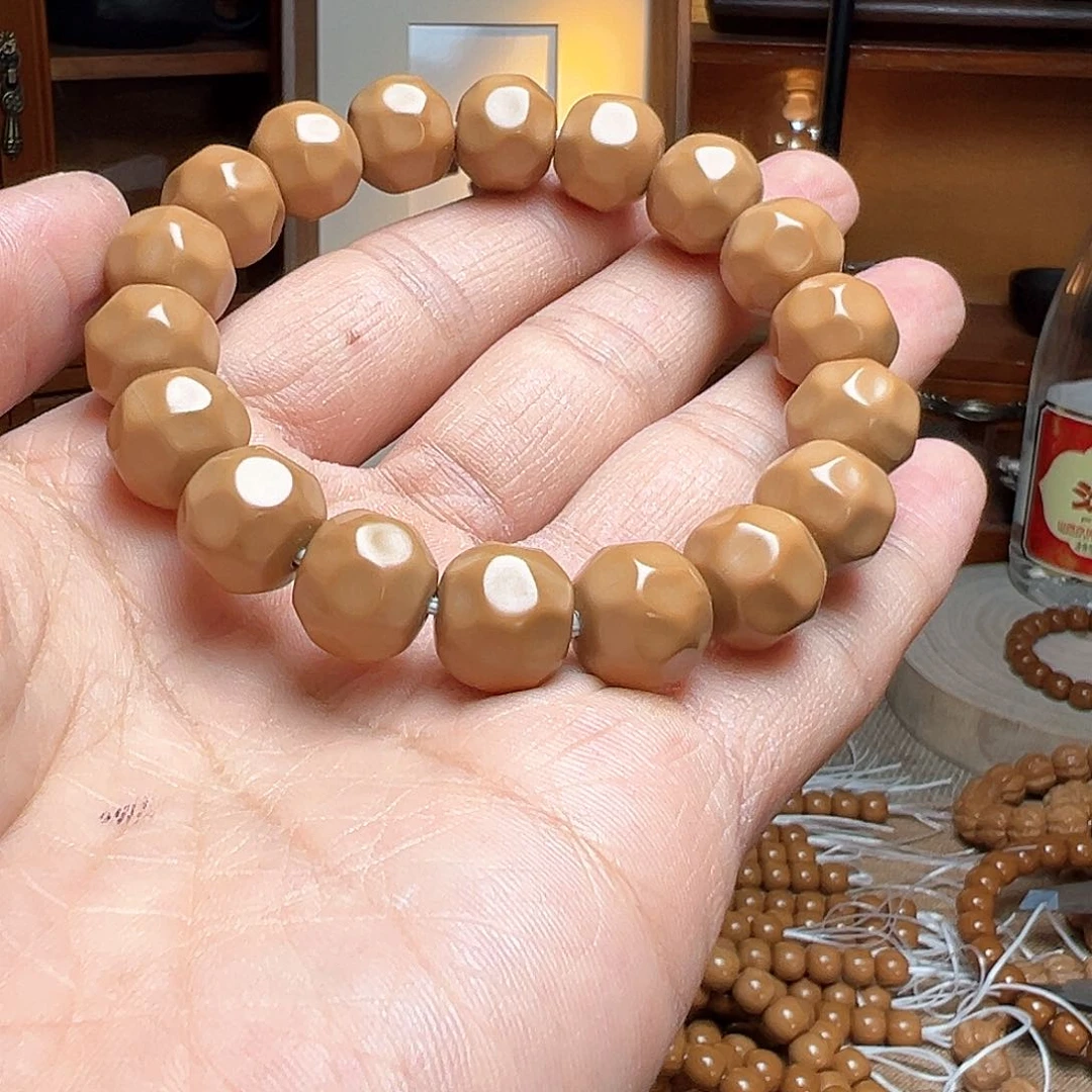 猴头核桃手串奶酪13