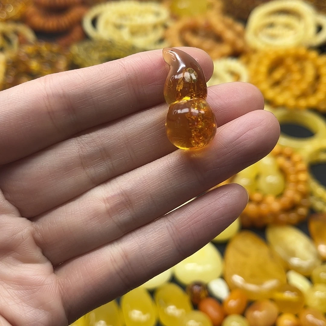 琥珀未镶嵌吊坠(不含链)琥珀挂坠