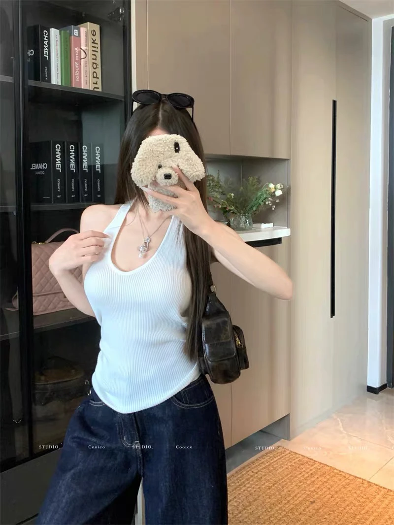 法式设计感挂脖露背针织吊带上衣夏季性感修身辣妹无袖背心美背女