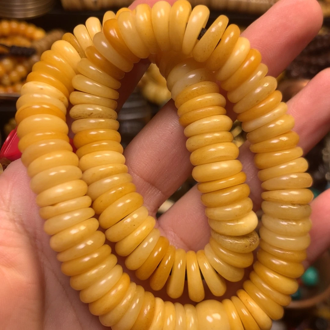 泥塑娘啦擦擦骰子