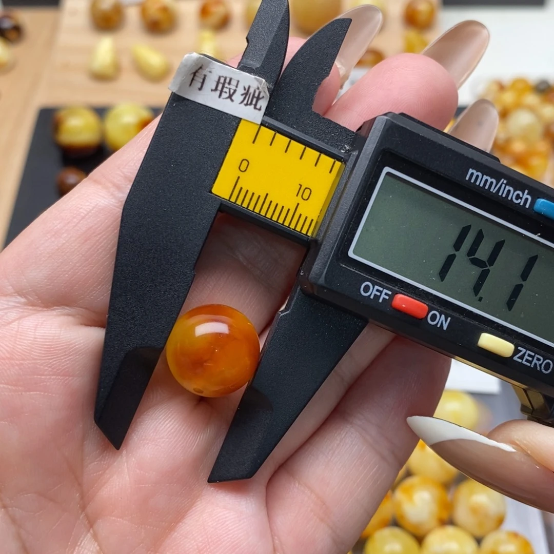 琥珀未镶嵌珠宝奇石蜜蜡1184