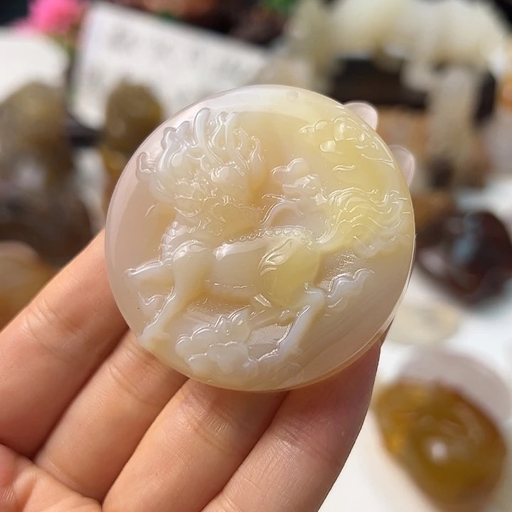 玛瑙/玉髓颈饰未镶嵌