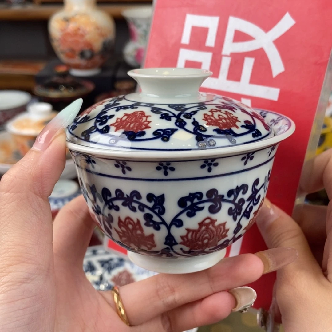 陶瓷艺术家的作品是一种