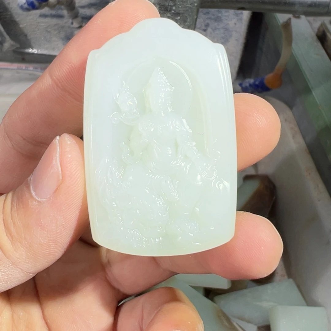 和田玉未镶嵌车挂