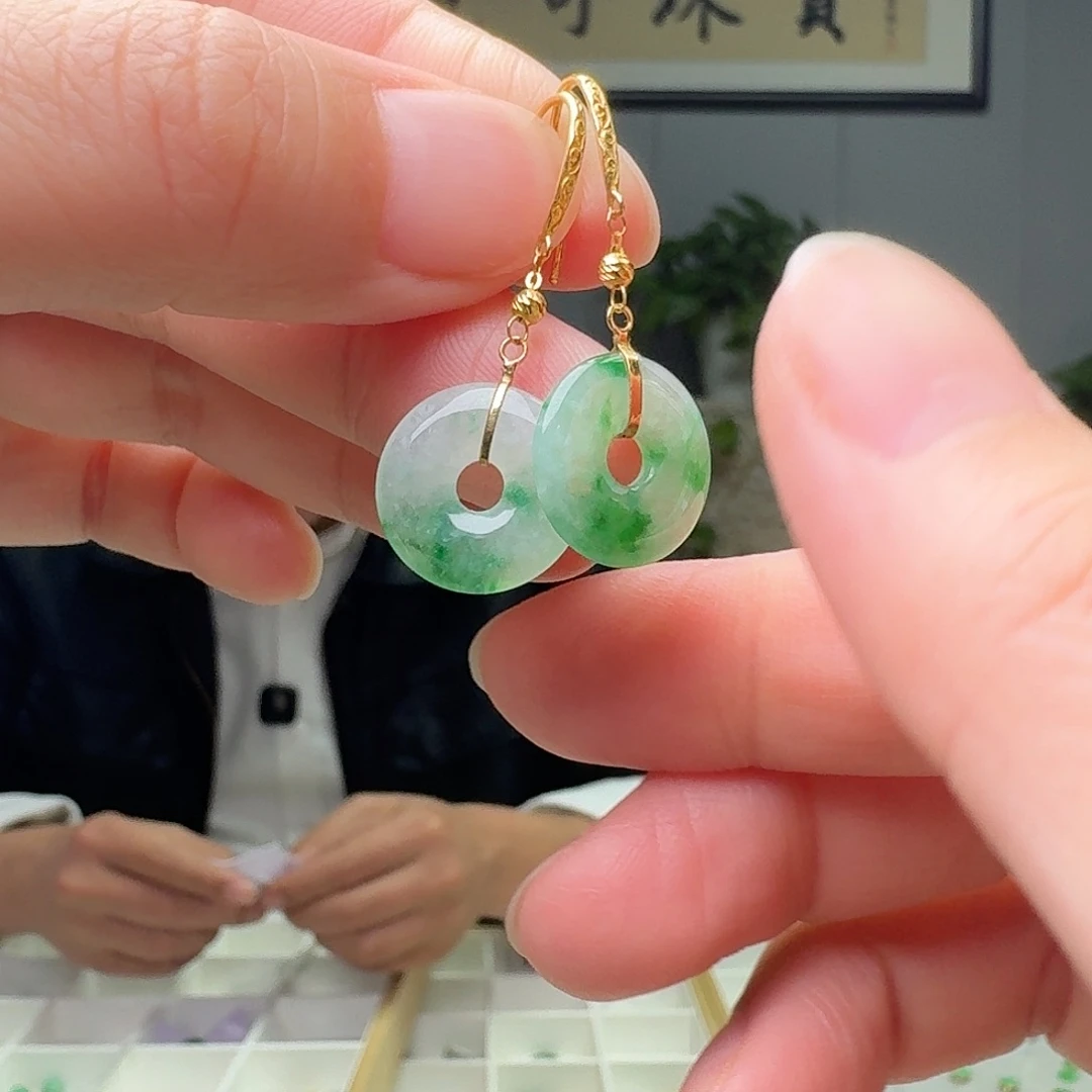 翡翠18K金镶嵌耳饰天然