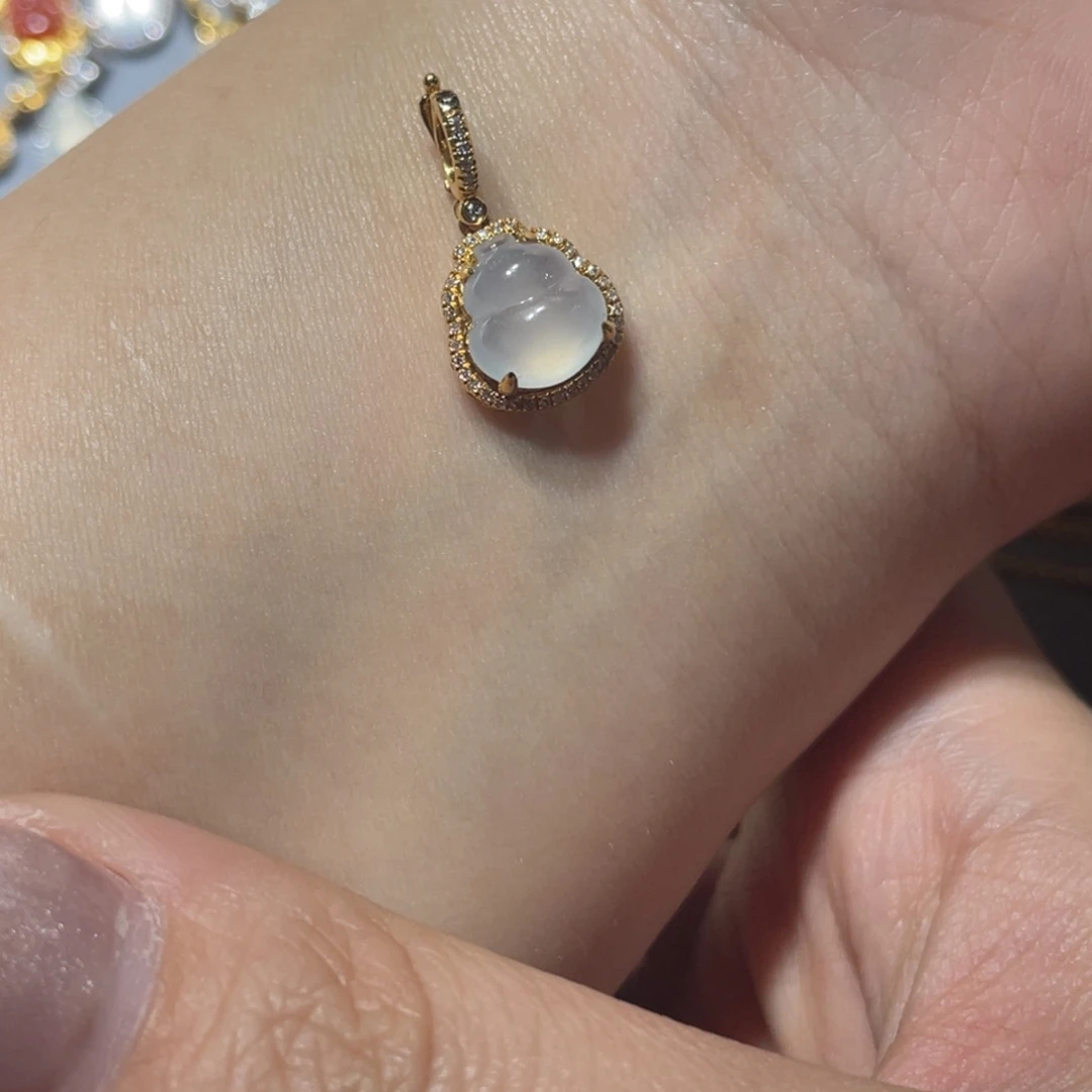 吊坠(不含链)18K金镶嵌翡翠