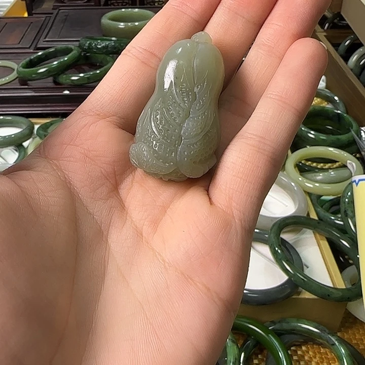 子***菱和田玉未镶嵌挂件