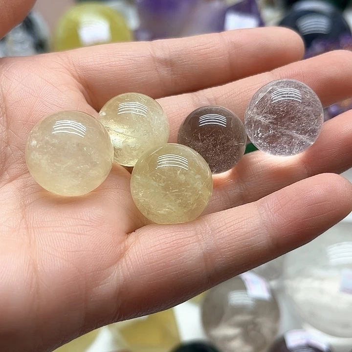 53克水晶小球5个未镶嵌水晶好****梦