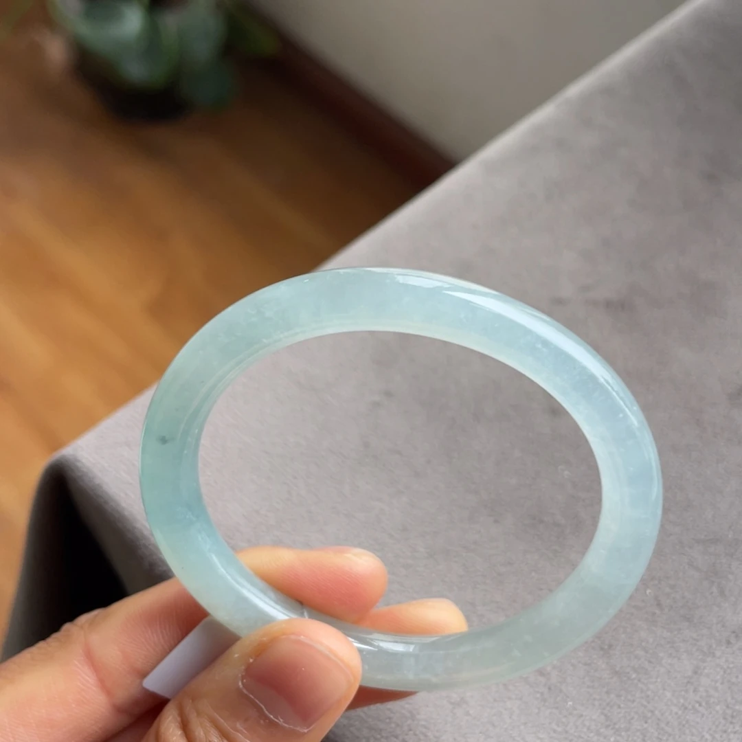 翡翠未镶嵌手镯冰贵圆