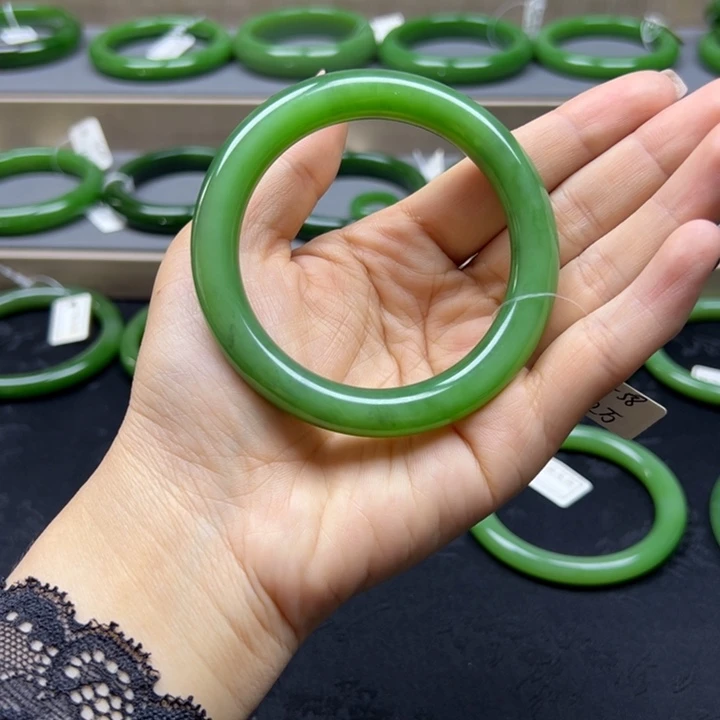 和田玉（碧玉）手镯未镶嵌