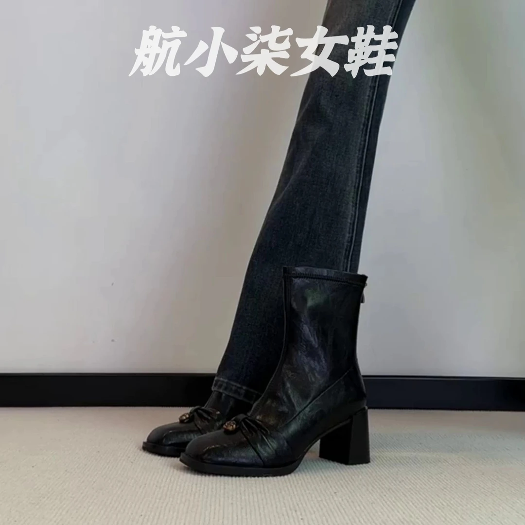 牛皮版~复古优雅山茶花设计后拉链粗跟方头女高跟气质秋季瘦瘦靴
