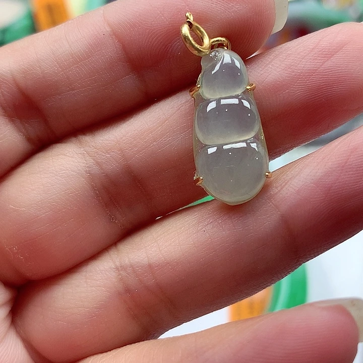 翡翠银S925镶嵌颈饰翡翠