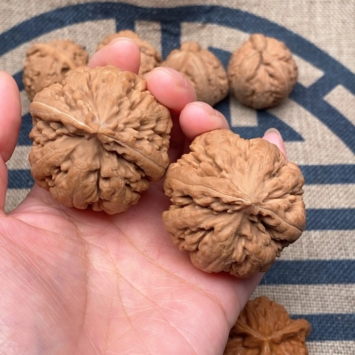 吊坠文玩核桃?***O