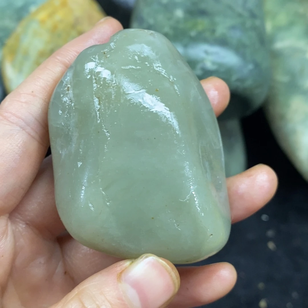 未镶嵌和田玉（糖玉）挂件