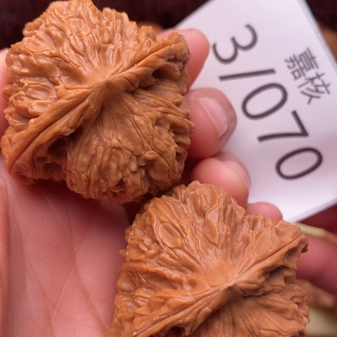 把件文玩核桃44三角疆