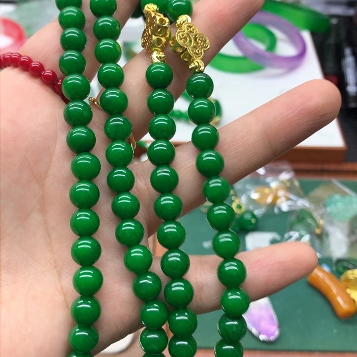 颈饰未镶嵌翡翠吊坠