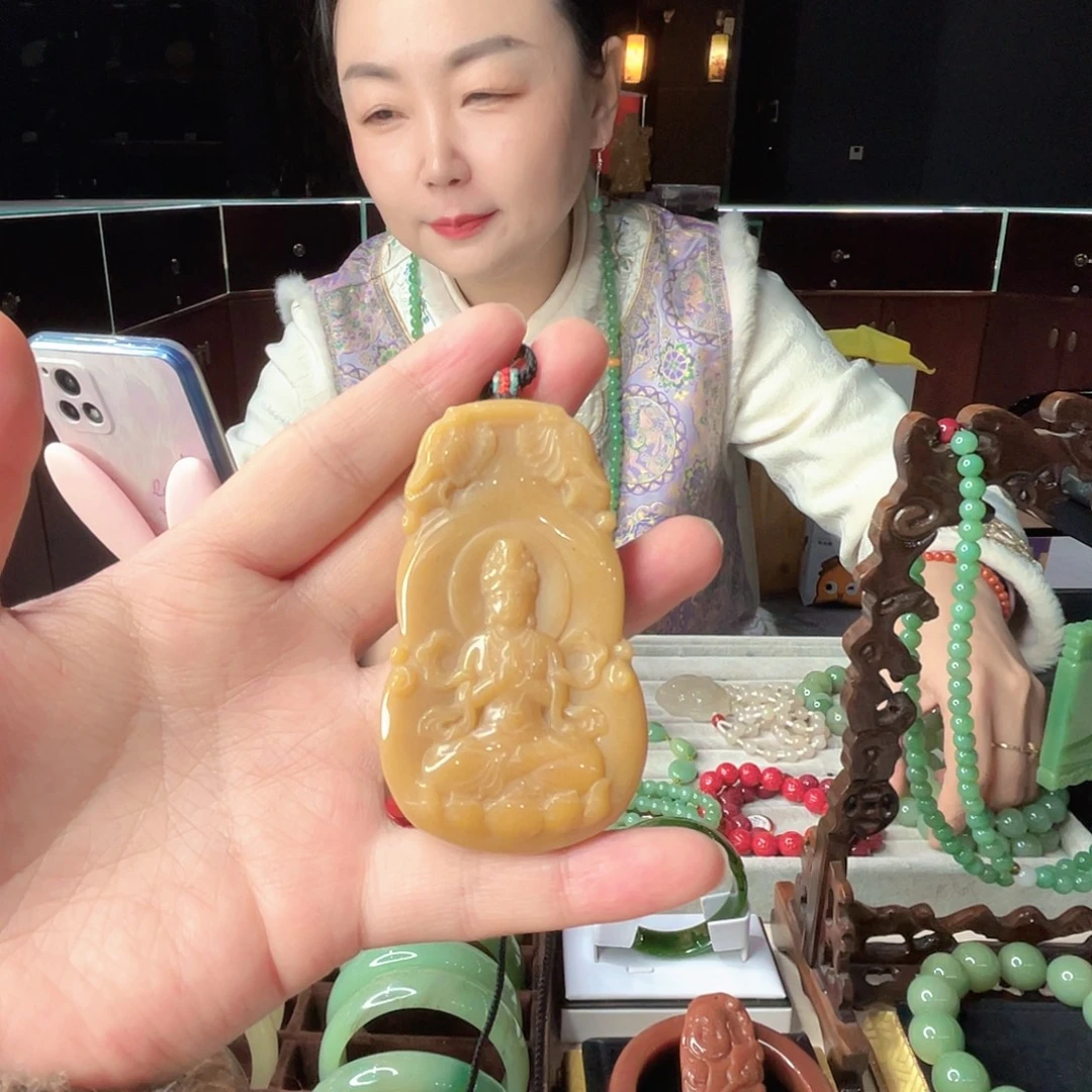 密玉（石英质玉）未镶嵌颈饰