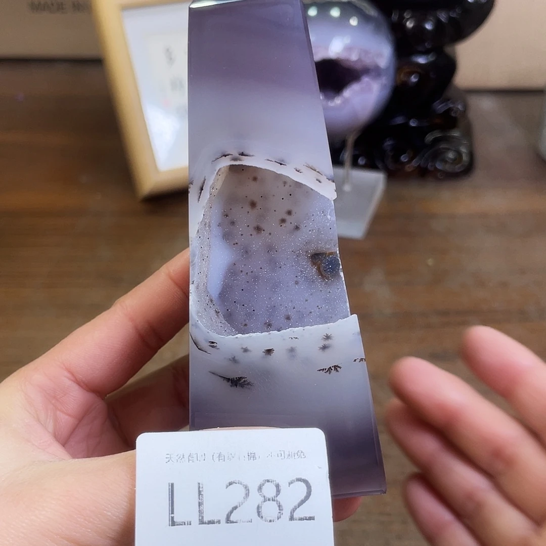 未镶嵌水晶大型摆件（非配饰）