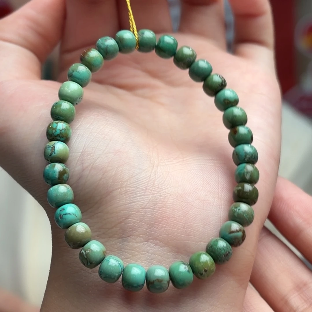绿松石未镶嵌颈饰