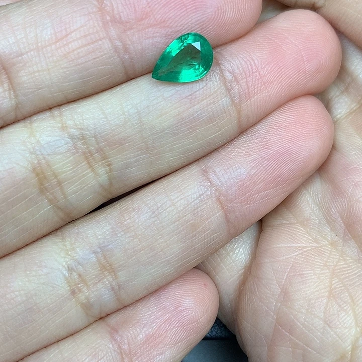 祖母绿裸石1.27ct祖母绿水滴