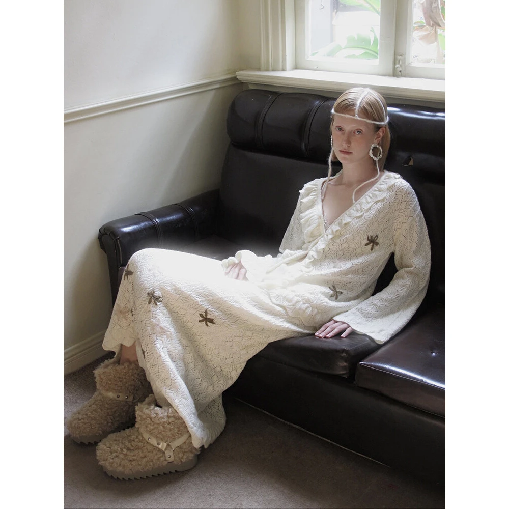 CARIEDO云朵慕斯 浪漫荷叶边钩花毛衣套装