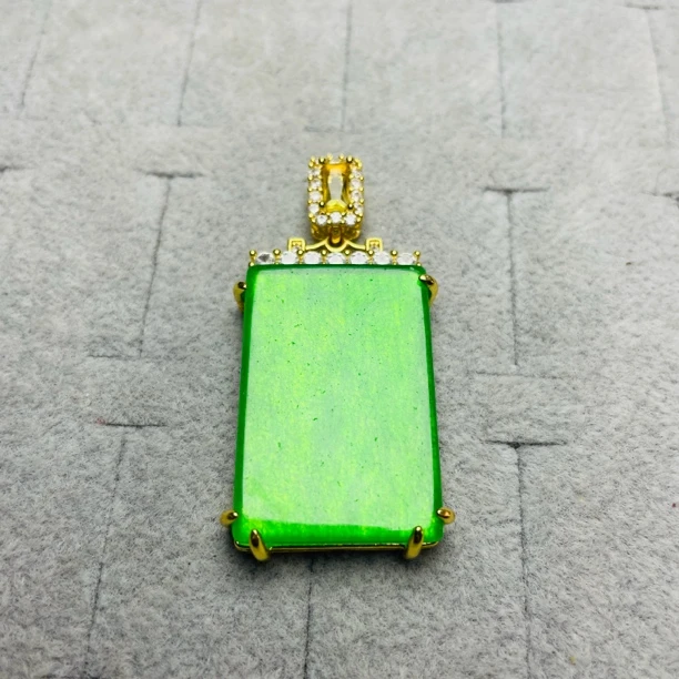 翡翠吊坠（L15713）时尚平安无事复古经典精美翡翠手链苹果绿