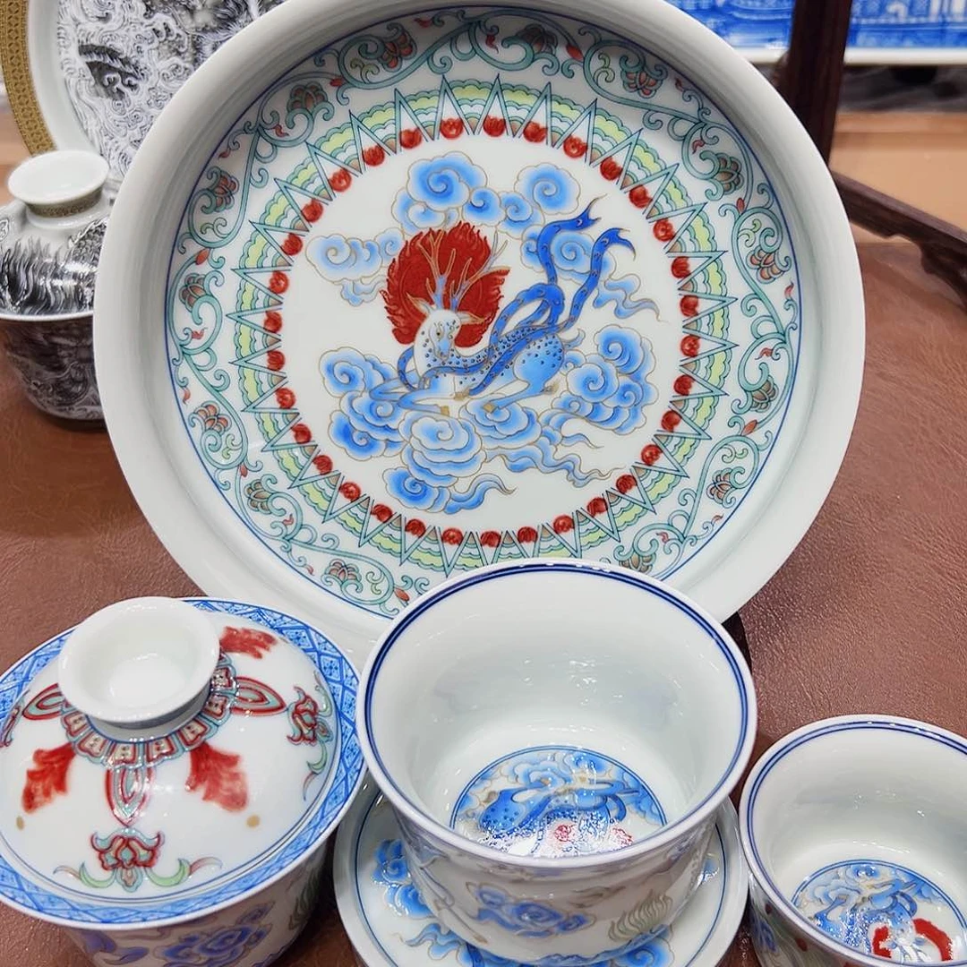 摆件景德镇陶瓷学院等单位联合举办了