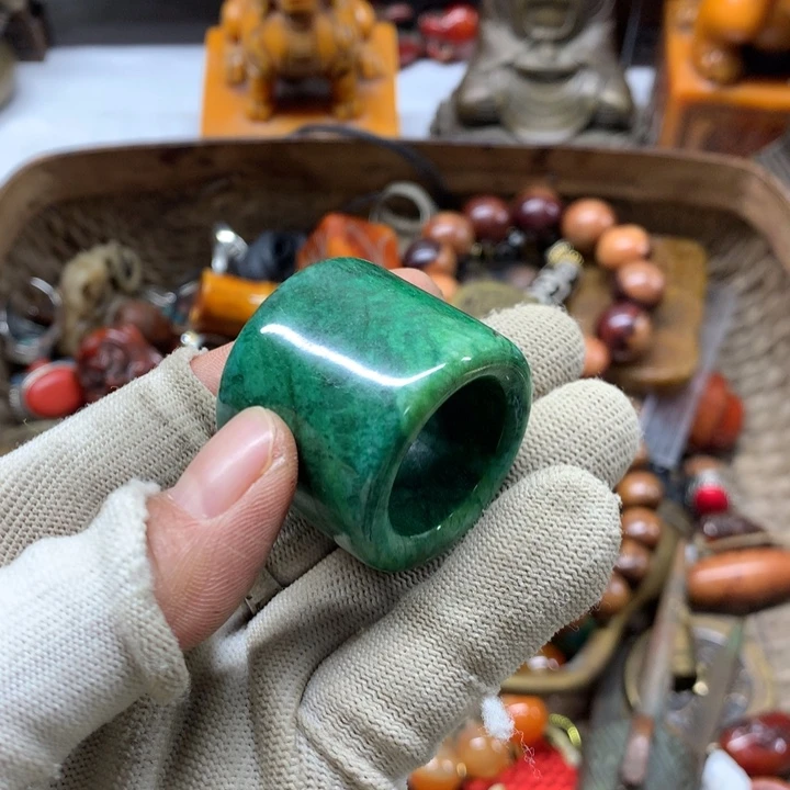 疯***狗琉璃手工艺品头像就是个人是比较合适