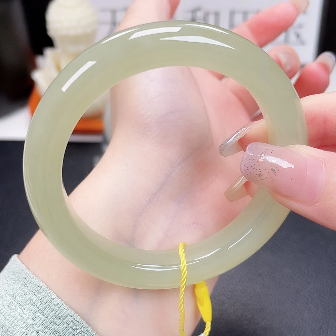 未镶嵌手镯和田玉5455