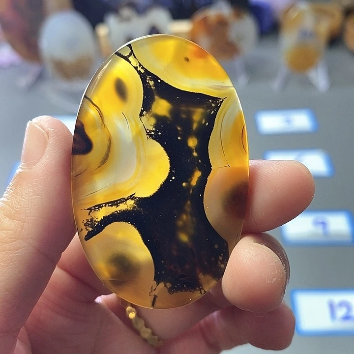 玛瑙/玉髓未镶嵌珠宝半成品