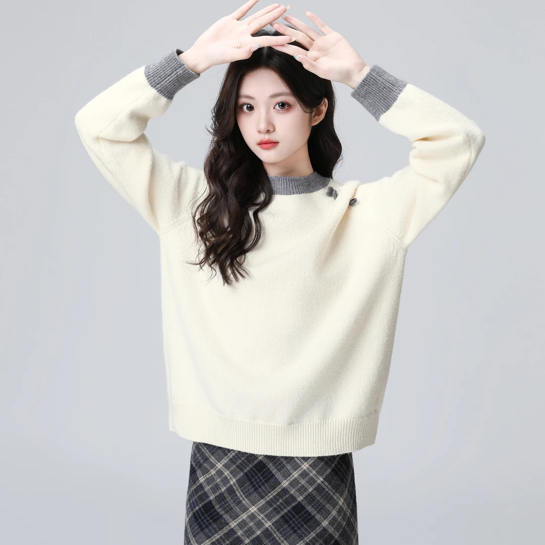 杏色圆领毛衣女秋冬2025冬季新款撞色宽松软糯加厚内搭针织衫上衣