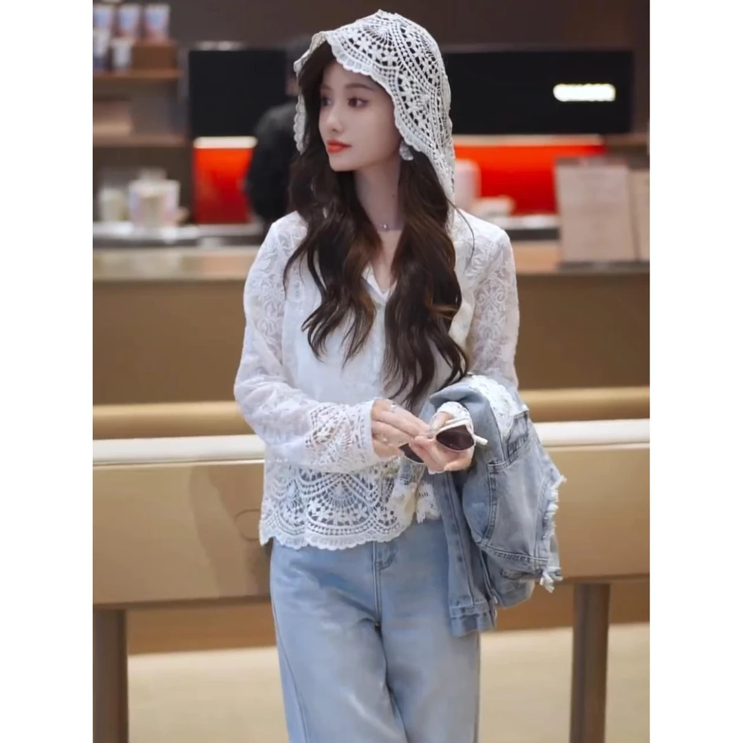【仲夏缪斯】蕾丝边拼接设计款百搭重工钩花镂空长袖蕾丝打底衫上衣