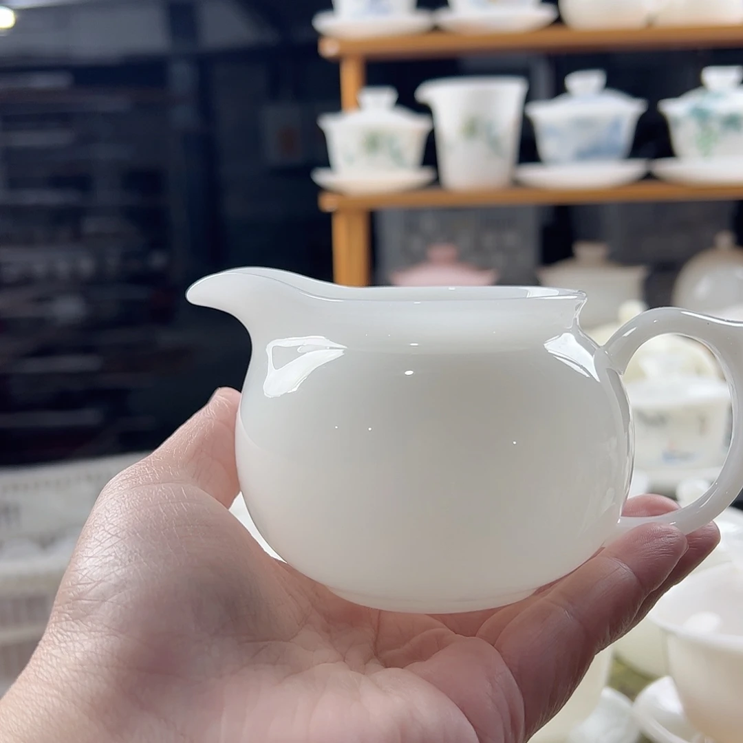 璞玉釉烧公道杯带手柄