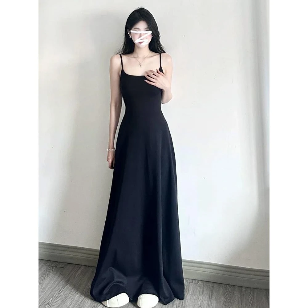法式黑色吊带连衣裙子女夏季小个子海边度假气质显瘦长裙